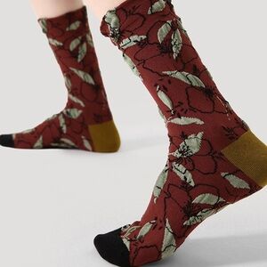 Floral Crew Socks for Women - Maroon Floral